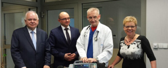 Zdjęcie Dyrekcji Szpitala z przedstawicielami Firmy Carboautomatyka S.A.